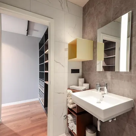 アパート De Juliis Split ポドストラナ