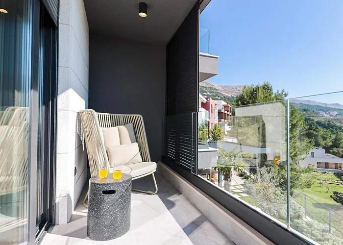 De Juliis Split * Podstrana